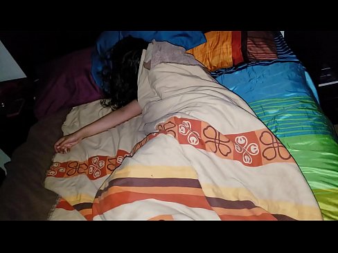 ❤️ Üvey oğul, genç üvey annesini uyurken azarlıyor. ☑ Anal video bizde ❌❤